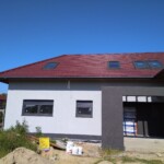 gotowa ściana z tykiem strukturalnym i mozaiką